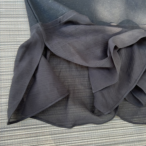 🎯NWOT Theory Lexanda C Idol Bell-Sleeve Peplum Blouse Top Black Size Small - Picture 8 of 13